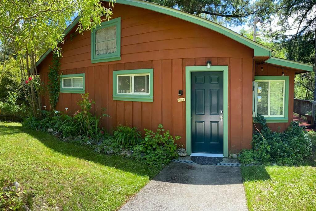 Avenue Of The Giants Caraway Cottage Miranda Exterior foto